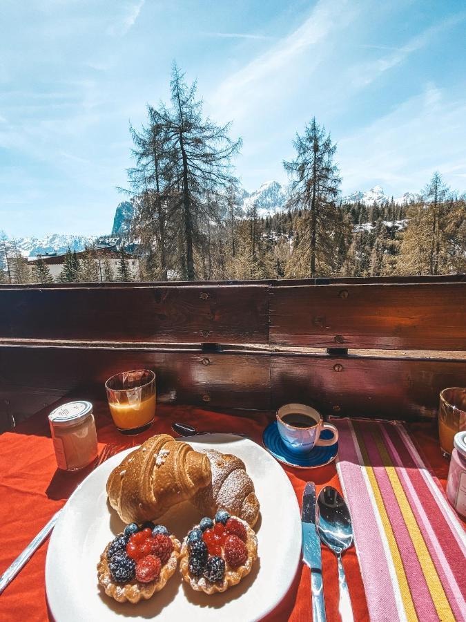 Una Perla A Cortina Кортина д'Ампецо Екстериор снимка